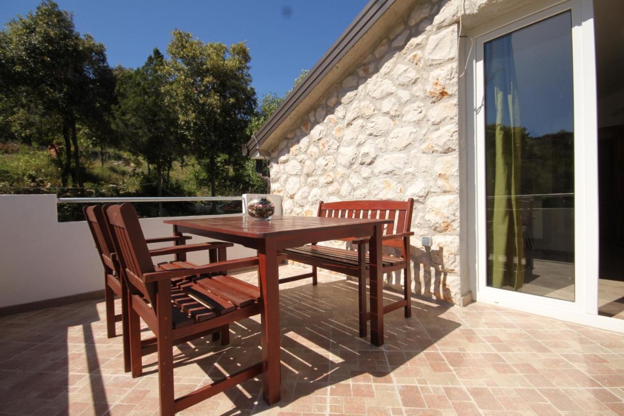 Seaside secluded apartments Cove Karkavac - Scedro, Hvar - 8801 Jelsa  Exteriör bild